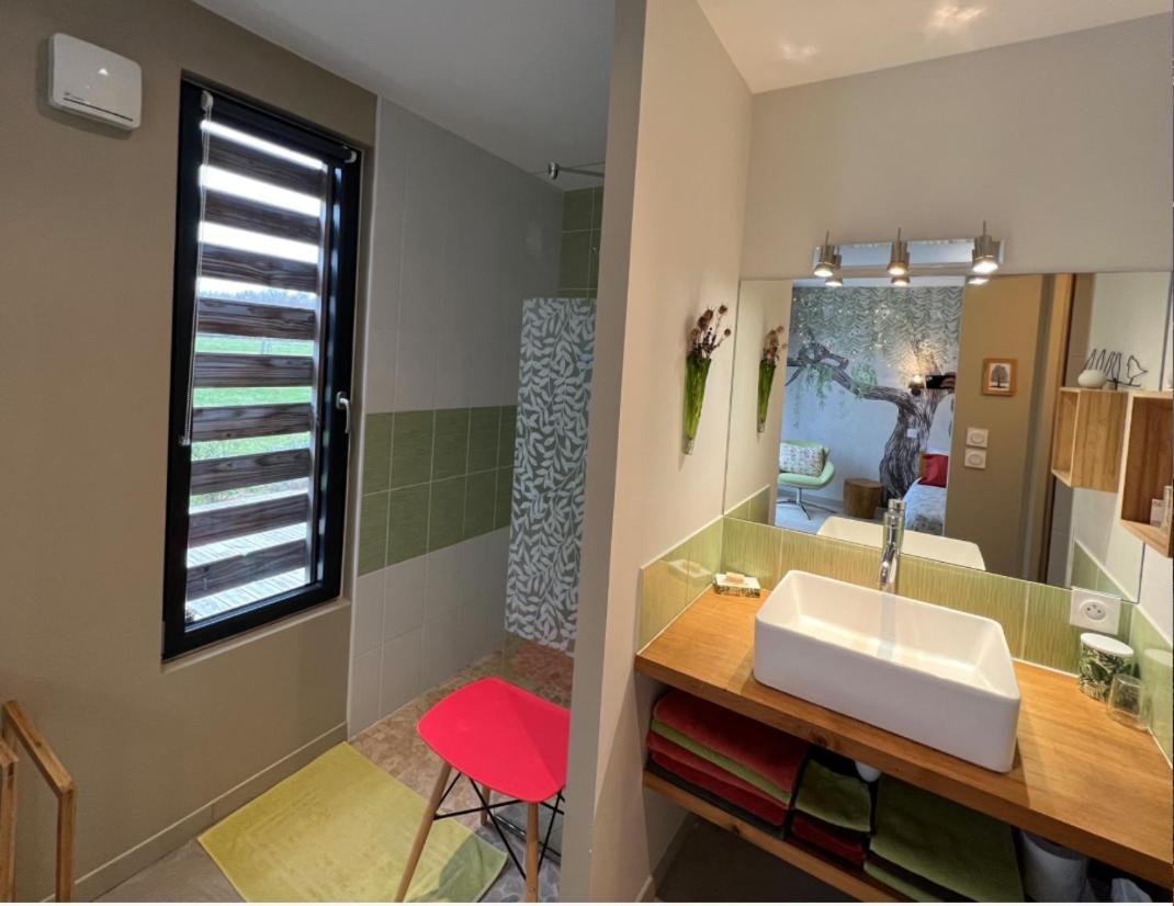 Bed and Breakfast Relais De La Brande Saint-Gourson Esterno foto