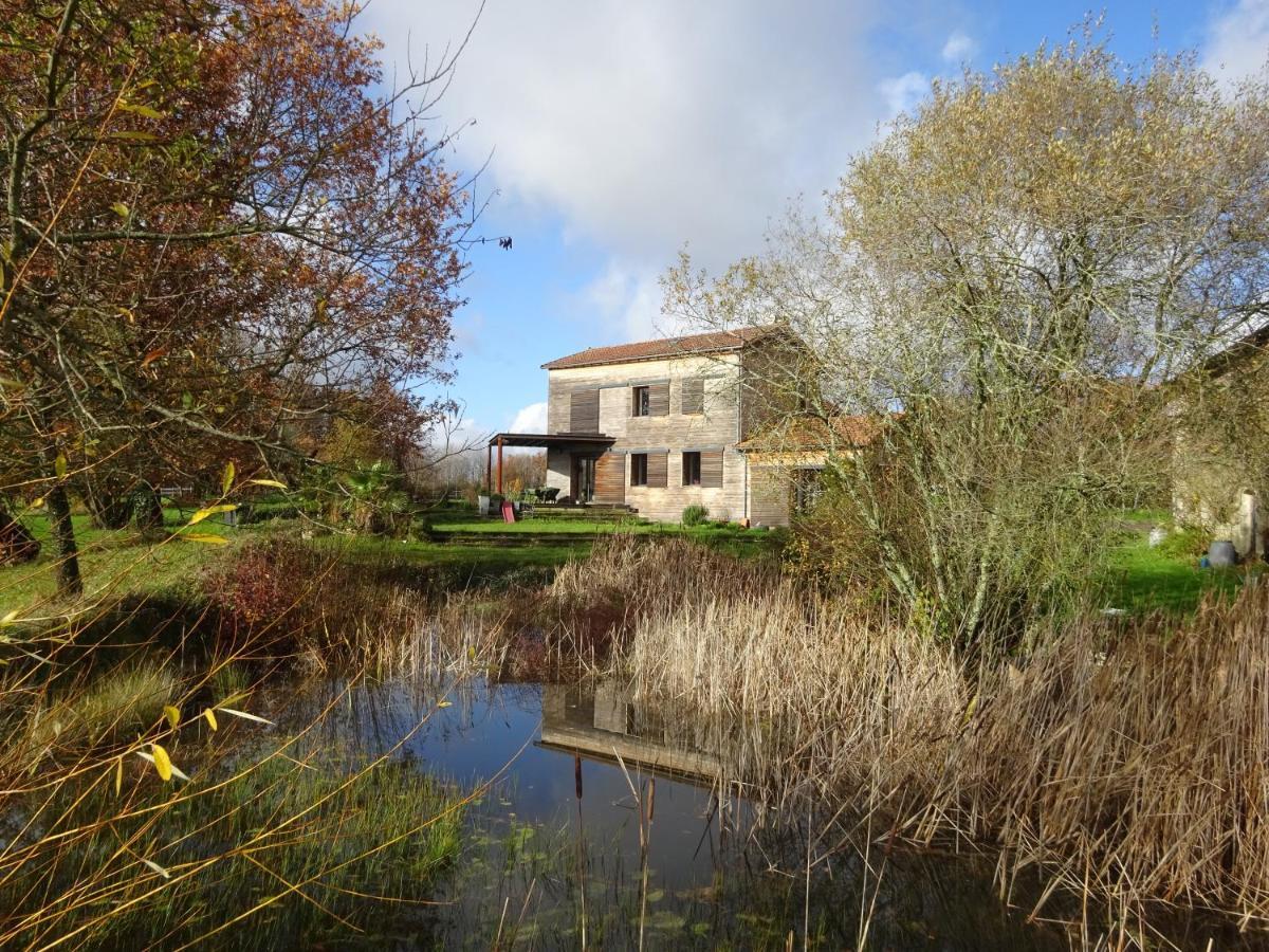 Bed and Breakfast Relais De La Brande Saint-Gourson Esterno foto